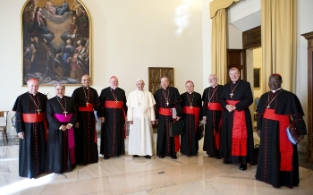 Завершена підготовка Апостольської конституції про Римську курію